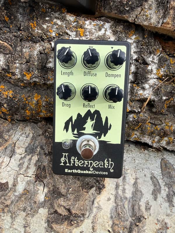 EarthQuaker Devices Afterneath Otherworldly Reverberation Machine