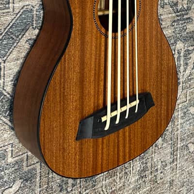 U-Bass Bass Acoustic / Electric Ukulele image 3