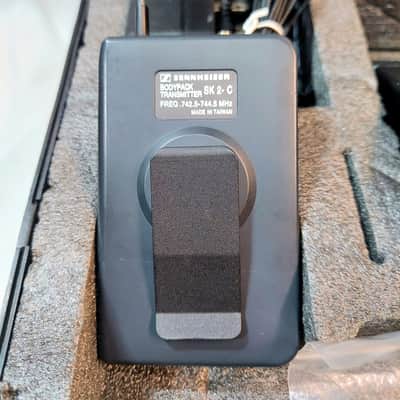 Sennheiser Freeport EM1-C Diversity Wireless Receiver, Belt transmitter, Case image 2