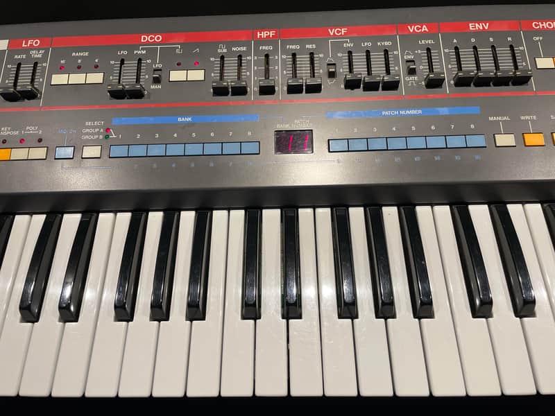 Roland Juno 106s 61-Key Programmable Polyphonic Synthesizer 1984 - 1991 - Black image 1
