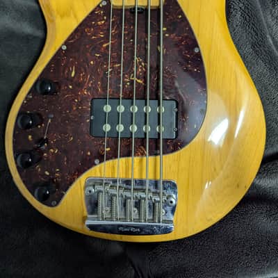 Ernie Ball Music Man StingRay 5 H LEFT HANDED with Maple Fretboard 1999 - 2018 - Natural Gloss image 2