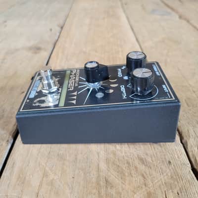 Death By Audio Moonbeam Phaser 2026 w/ Manual and Box Near Mint image 3