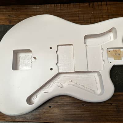 MJT Jazzmaster, 3 lb 7 oz., perfect shell pink image 1