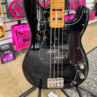 Squier Classic Vibe '70s Precision Bass - Black image 4