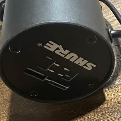 Shure SM7B Genuine Cardioid Dynamic Microphone AND a Pre-Amp image 10