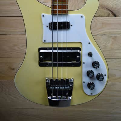 Rickenbacker 4001 1980  - White image 2