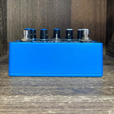 Old Blood Noise Endeavors Whitecap Asynchronous Dual Tremolo 2019 - Present - Graphic image 2
