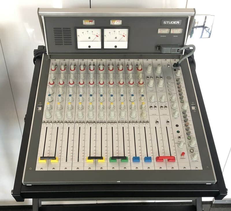 STUDER 169 Mixer Console Vintage Original & Dustcover image 1
