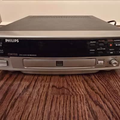 Philips CDR930 November 1999 - Gray image 1