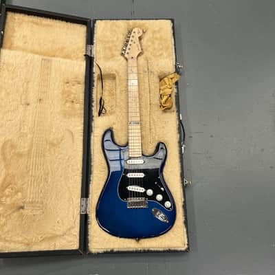 1997 Limited Edition Fender Jerry Donahue Signature 'Hellecasters' Stratocaster In Sapphire Blue image 9