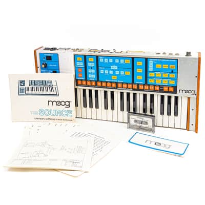 Moog Source Analog Synthesizer – Vintage 37-Key Mono Synth with Patch Memory