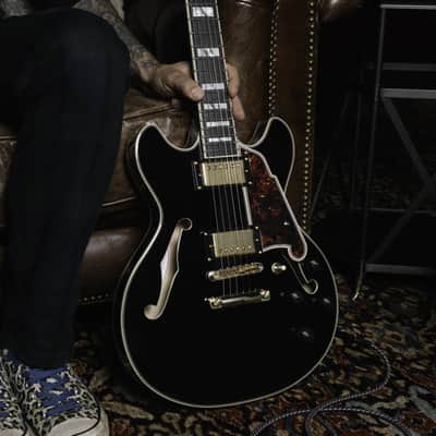 D'Angelico DAEMINIDCSBKGS EXCEL MINI DC Double Cutaway Semi-Hollow Body 6-String Electric Guitar w/Deluxe Hardshell Case image 7