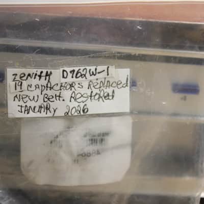 Restored Zenith D762W-1 8 track player image 15