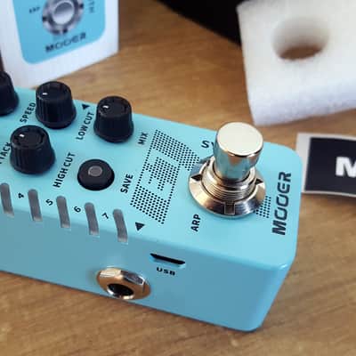 Mooer E7 Synth 2020 - Blue image 3