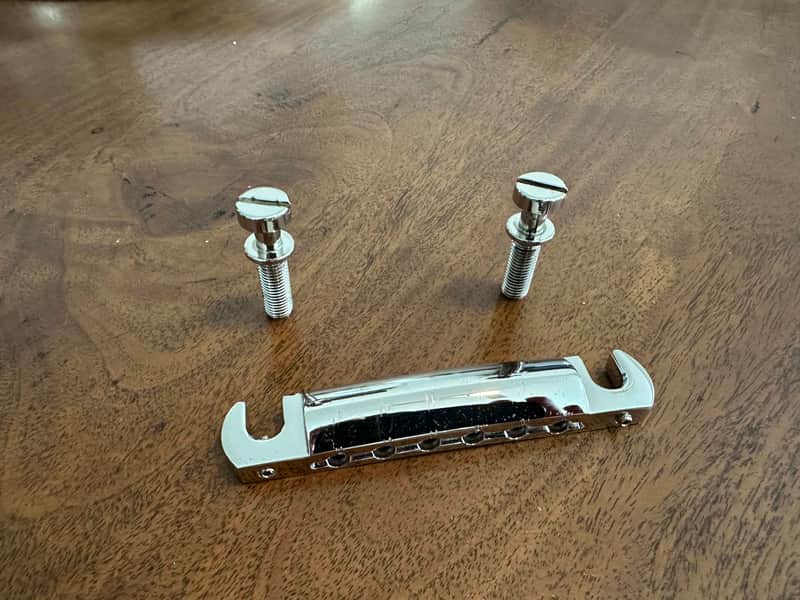 Gibson Wraparound tailpiece and mounting studs, Nickel image 1