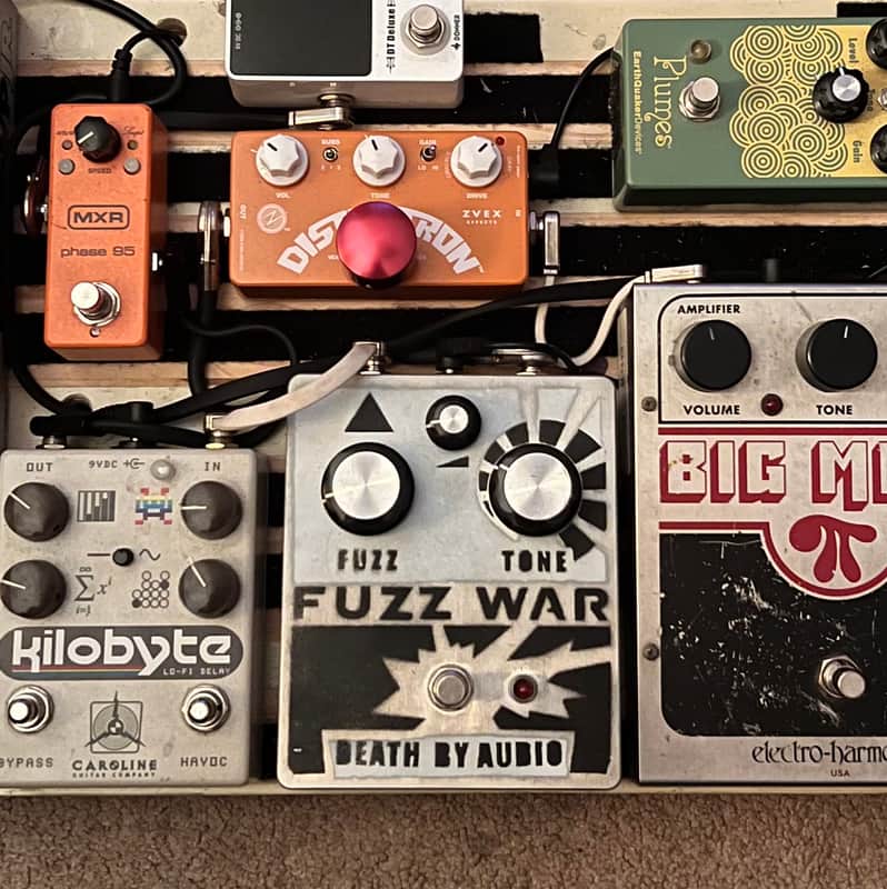 Death By Audio Fuzz War