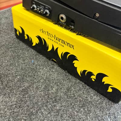 Electro-Harmonix Electro-Harmonix Cock Fight Plus Talking Wah & Fuzz Pedal – Used - Black image 2