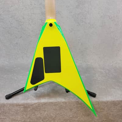 USA Jackson Custom Shop "Jewel" RHOADS HSH | neon yellow / green bevel image 5