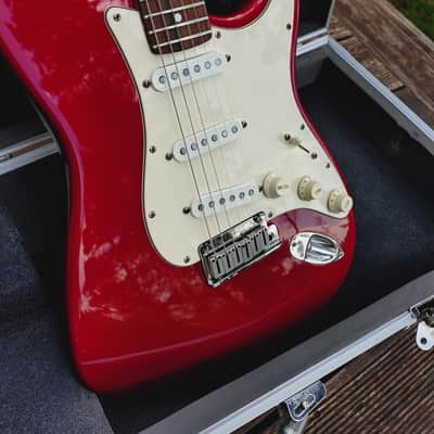 Fender American Standard Stratocaster 1995 USA – Candy Apple Red – TBX – Fresh Setup image 3