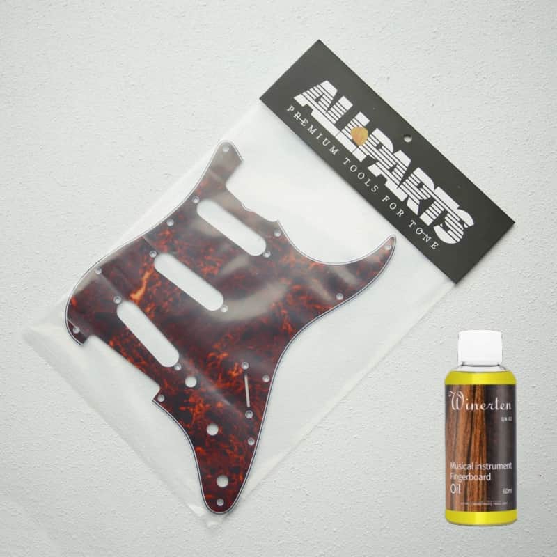ALLPARTS Fender ST-62 Vintage 60s Original Guitar Pickguard (With 1 bottle of special maintenance oil) image 1