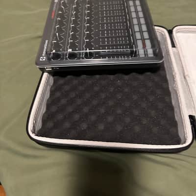 Novation Launch Control XL MIDI DAW Controller 2014 - 2022 - Black image 3