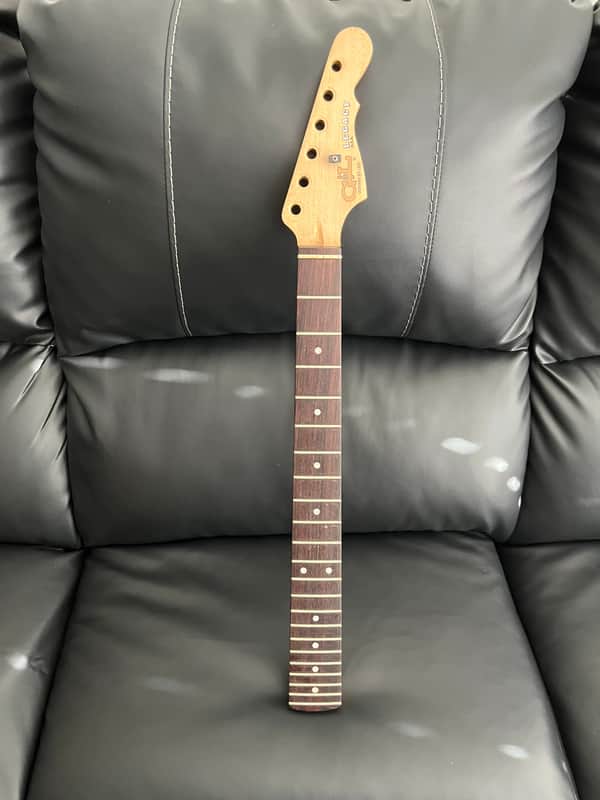 G&L Usa legacy neck - Rosewood image 1