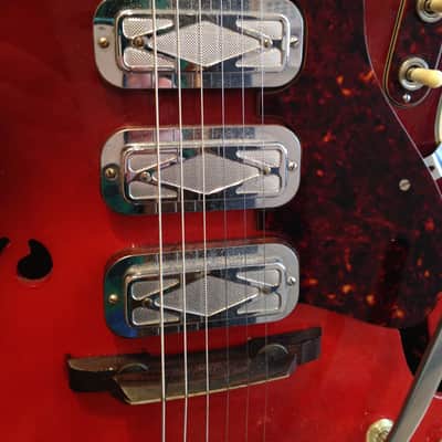 Silvertone by Harmony 1454 Archtop Electric DeArmond, Bigsby 1964 Sunburst Airline image 6