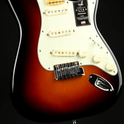 Fender American Ultra Stratocaster, Maple - Ultraburst/NOS image 6