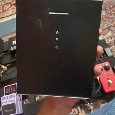 Electro-Harmonix Big Muff Pi 2000 - Present - Silver / Black / Red image 2