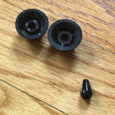 Two Fender 1980s Vintage Black Strat Knobs Guitar Stratocaster MIJ 3 / No Spokes + Tip image 3