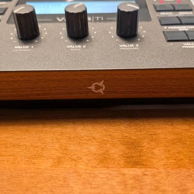 Access Virus TI Desktop + Digital Decksaver Cover + Premium Techno/House Sound Banks + Rack Tray – Excellent Condition image 17