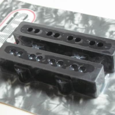 new in package A+ Allparts PC-0953-023, Pickup Cover Set for Jazz Bass / J Bass (2 piececs) Black, plastic (from 2020s) screws are NOT included- but they're availabe for sale upon request image 4