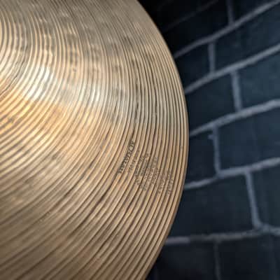 Zildjian 14" ZBT Hi‑Hat Cymbals (Pair) – 2005–2019 – Traditional Finish – Bright Attack • Cutting Chick image 2