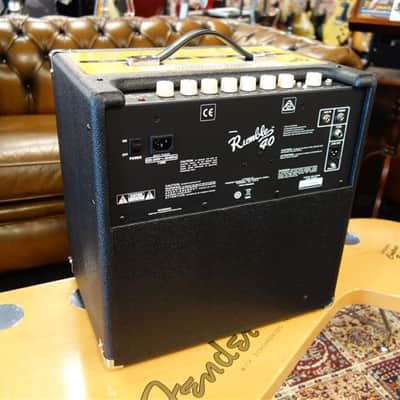 Fender Rumble 40 Bass Amplifier image 2