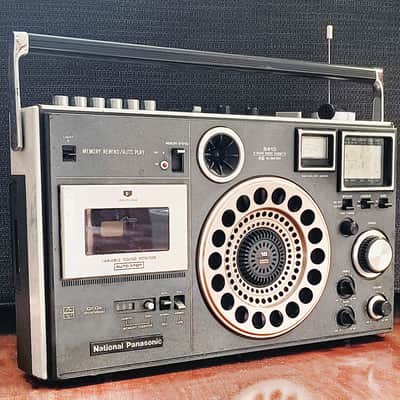 Vintage National Panasonic RF-5410 Portable Radio/Cassette Player - Rare image 1
