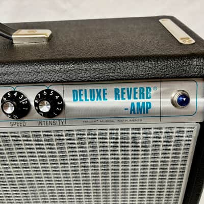 Fender '68 Custom Deluxe Reverb 2-Channel 22-Watt 1x12" Guitar Combo 2013 - Present - Black image 4