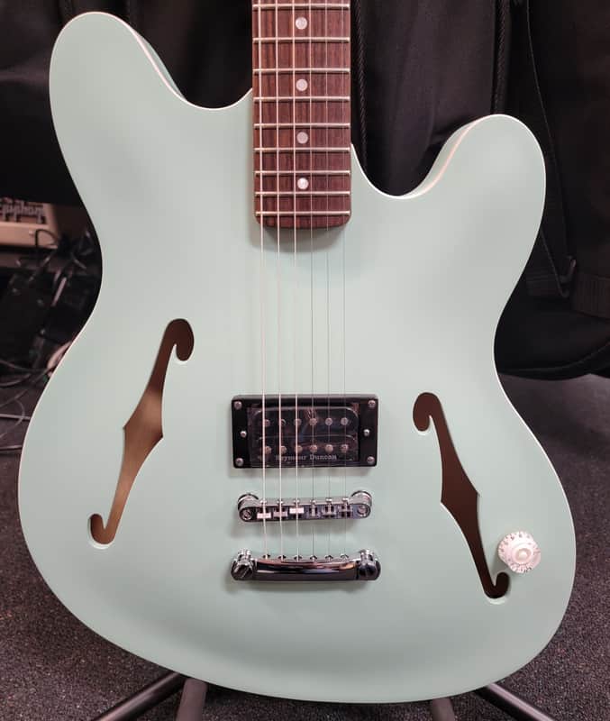 Fender Tom Delonge Starcaster