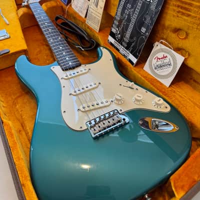 Fender ‘62 AVRI American Vintage Reissue Stratocaster 2004/2005 - Ocean Turquoise image 2