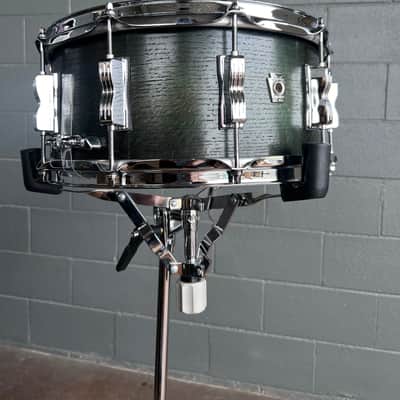 Ludwig Classic Oak 6.5x14" Snare Drum in Green Burst image 2