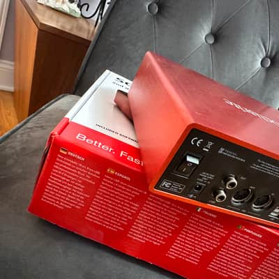 Focusrite Scarlett 18i8 2nd Gen USB Audio Interface image 2