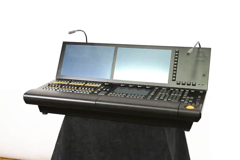 MA Lighting GrandMA2 Light Lighting Console CG01Z1Z *ASK FOR SHIPPING* image 1