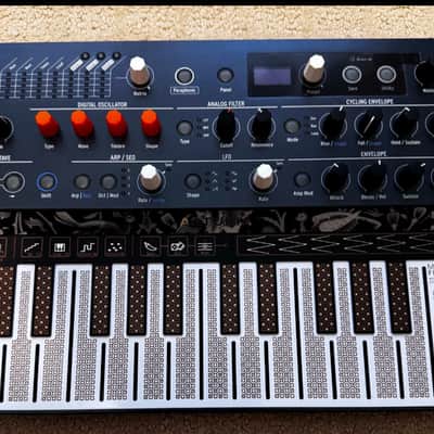 Arturia MicroFreak with Vocoder Mic - 25-Key Algorithmic Synthesizer