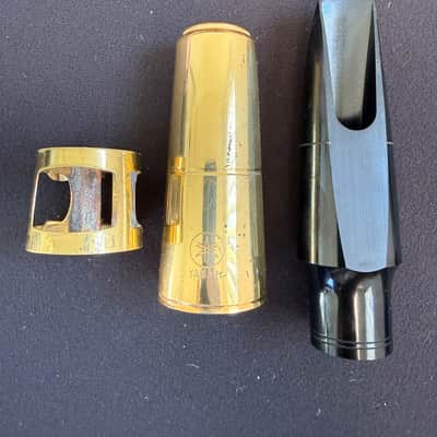 Yamaha 4C Tenor Sax Mouthpiece + ligature & cap image 1