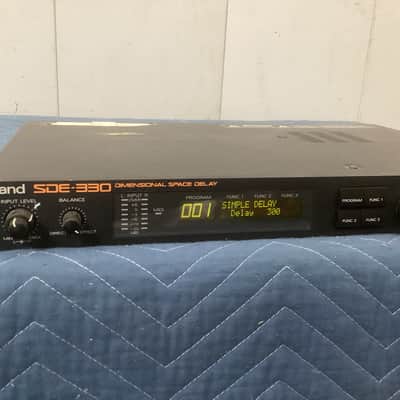 Roland SDE-330 Dimensional Space Delay 1993 - 1998 - Black image 6