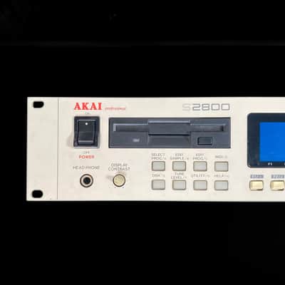 Akai S2800 1992 Bild 4