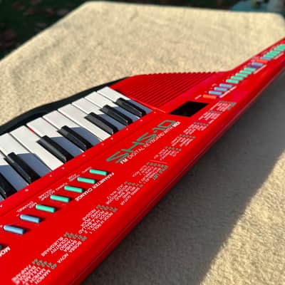 Yamaha SHS-10R - red image 3