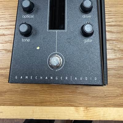 Gamechanger Audio  Light Pedal Optical Spring Reverb 2020 - Black image 1