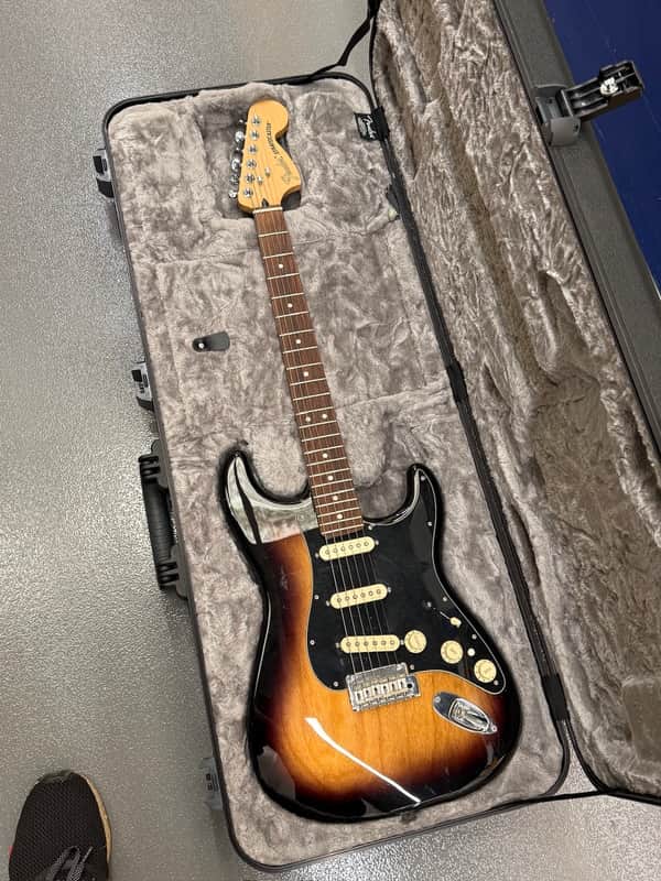Fender Deluxe Stratocaster 2016 - 2-colour Sunburst