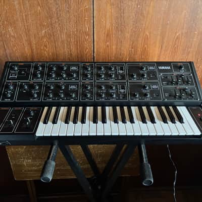 YAMAHA CS-15 CS 15 vintage analog synthesizer w/ case image 2
