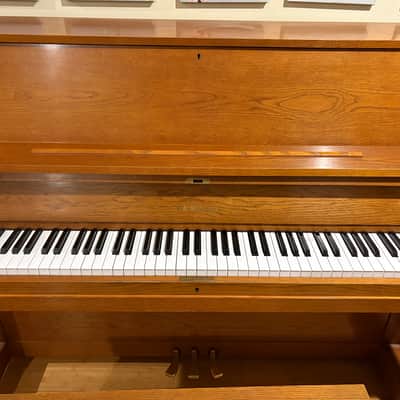 Yamaha piano P22 uplight image 3